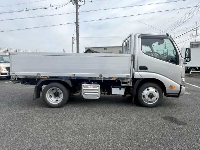 トヨタ ダイナ 2DG-XZC675(4WD)の写真4
