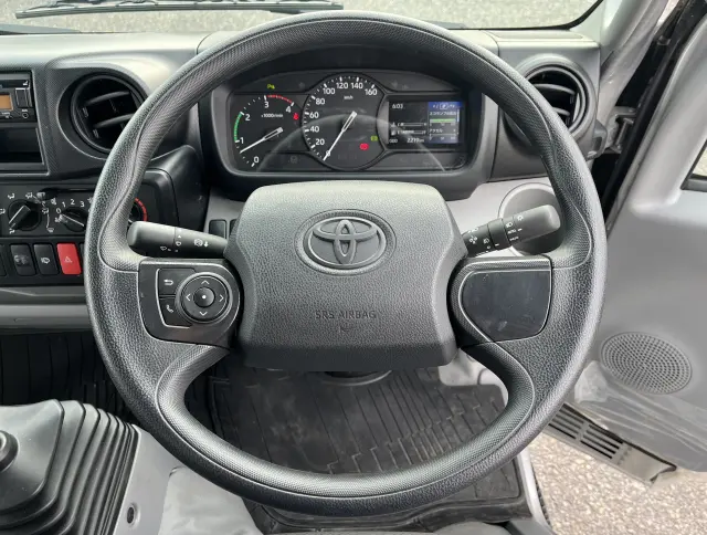 トヨタ ダイナ 2DG-XZC675(4WD)の写真16