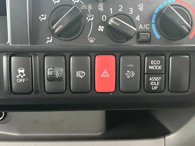 トヨタ ダイナ 2DG-XZC675(4WD)の写真21