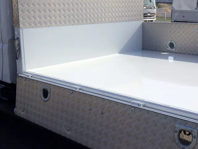 三菱 キャンター 2RG-FEB50(2WD)の写真10