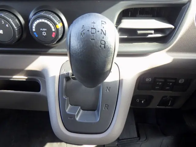 三菱 キャンター 2RG-FEB50(2WD)の写真16