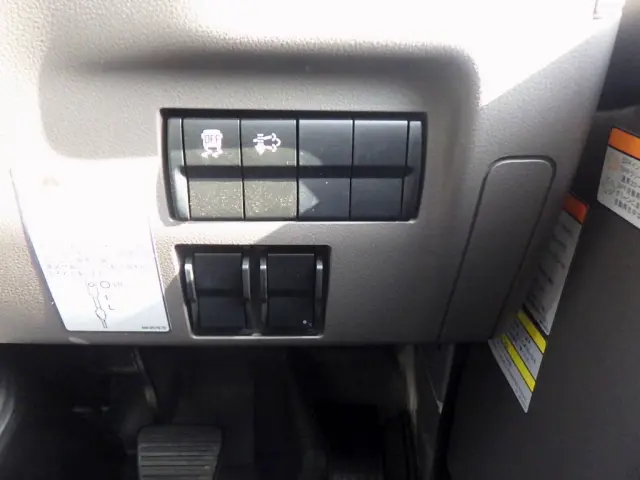 三菱 キャンター 2RG-FEB50(2WD)の写真25