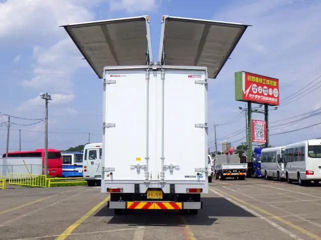三菱 キャンター 2PG-FED90(2WD)の写真6