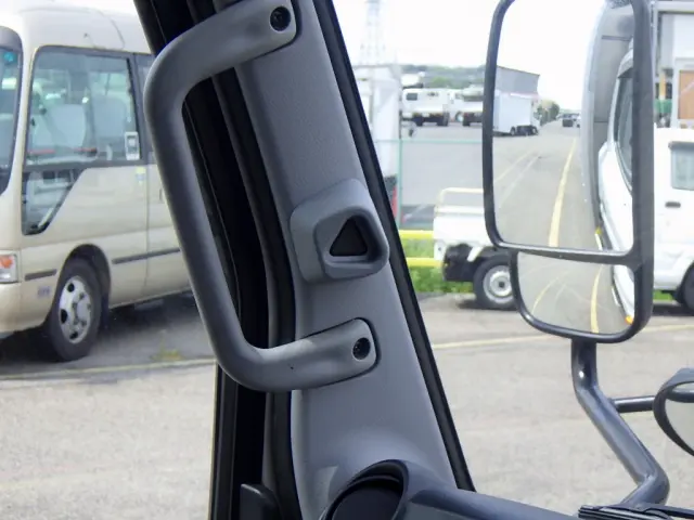 三菱 キャンター 2PG-FED90(2WD)の写真22