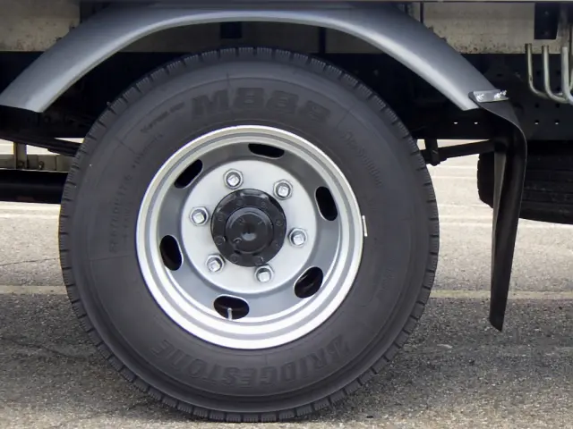三菱 キャンター 2PG-FED90(2WD)の写真32