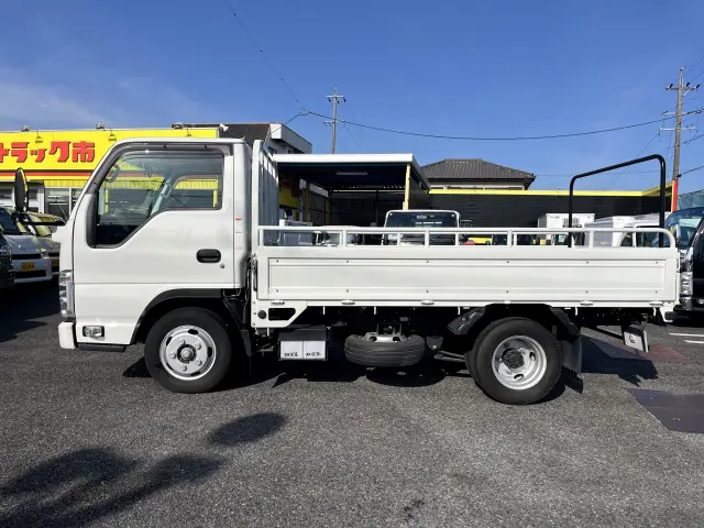 いすゞ エルフ 2RG-NJR88A(2WD)の写真3