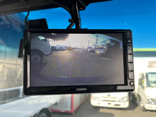 いすゞ エルフ 2RG-NJR88A(2WD)の写真24