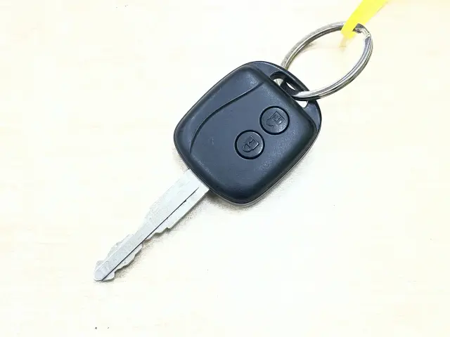 いすゞ エルフ 2RG-NJR88A(2WD)の写真29