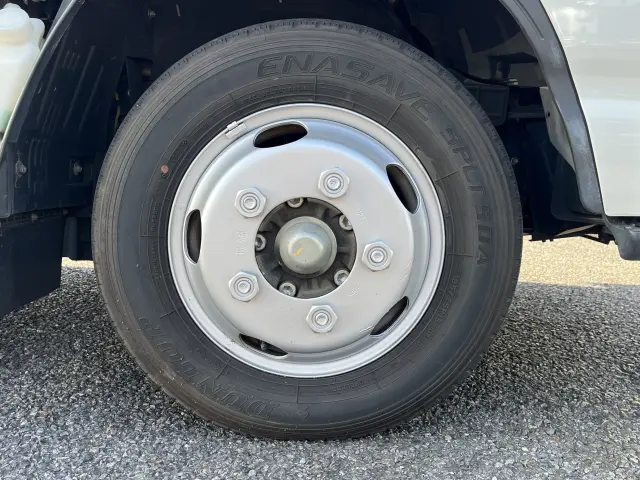 いすゞ エルフ 2RG-NJR88A(2WD)の写真41