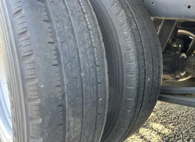 いすゞ エルフ 2RG-NJR88A(2WD)の写真46