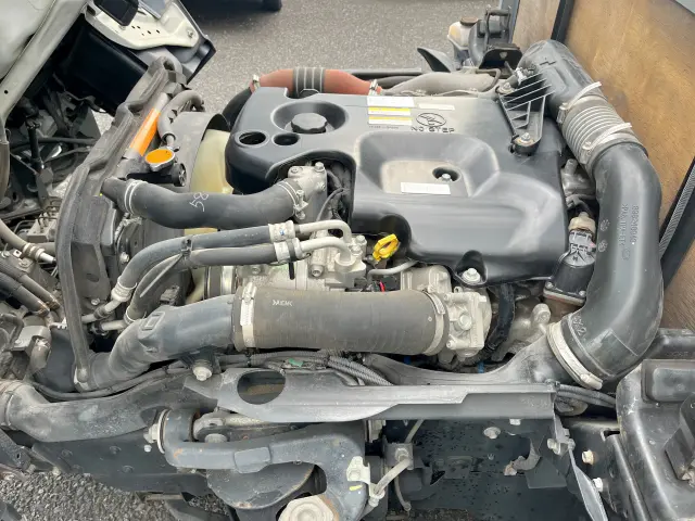いすゞ エルフ TRG-NHR85A(2WD)の写真30
