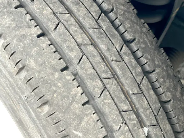 いすゞ エルフ TRG-NHR85A(2WD)の写真41