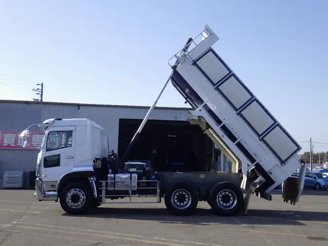 ＵＤ クオン 2PG-CW4AL(6x4)の写真8