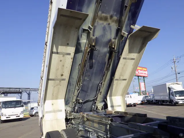 ＵＤ クオン 2PG-CW4AL(6x4)の写真11