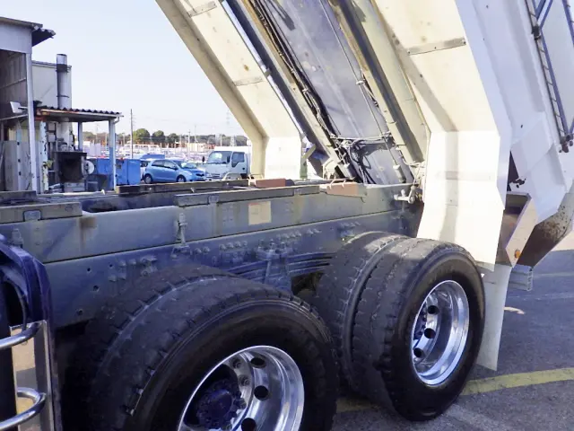 ＵＤ クオン 2PG-CW4AL(6x4)の写真34