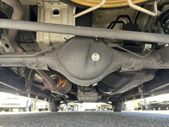 スズキ エブリイ 3BA-DA17W(2WD)の写真32