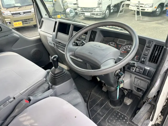 いすゞ エルフ TKG-NKS85AD(4WD)の写真15