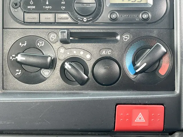 いすゞ エルフ TKG-NKS85AD(4WD)の写真22