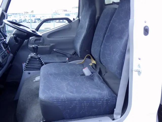 トヨタ ダイナ TKG-XZC655(2WD)の写真13