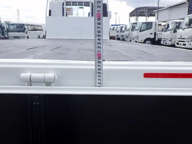 いすゞ フォワード TKG-FRR90S2(2WD)の写真11