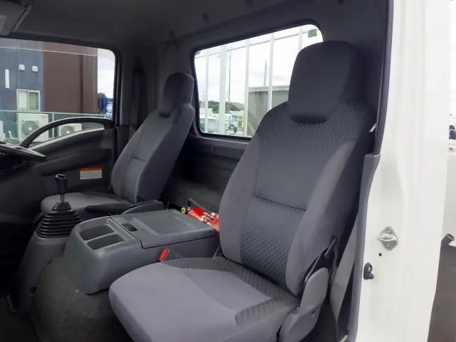 いすゞ フォワード TKG-FRR90S2(2WD)の写真12