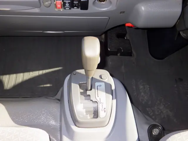 いすゞ エルフ TPG-NPR85AN(2WD)の写真14