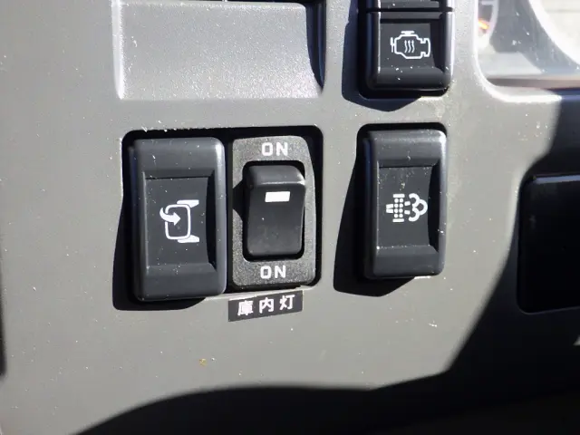 いすゞ エルフ TPG-NPR85AN(2WD)の写真21