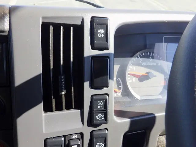 いすゞ エルフ TPG-NPR85AN(2WD)の写真22