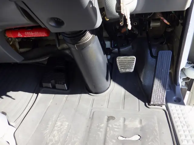 いすゞ エルフ TPG-NPR85AN(2WD)の写真25