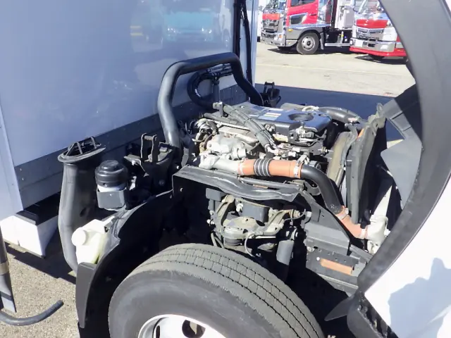 いすゞ エルフ TPG-NPR85AN(2WD)の写真32