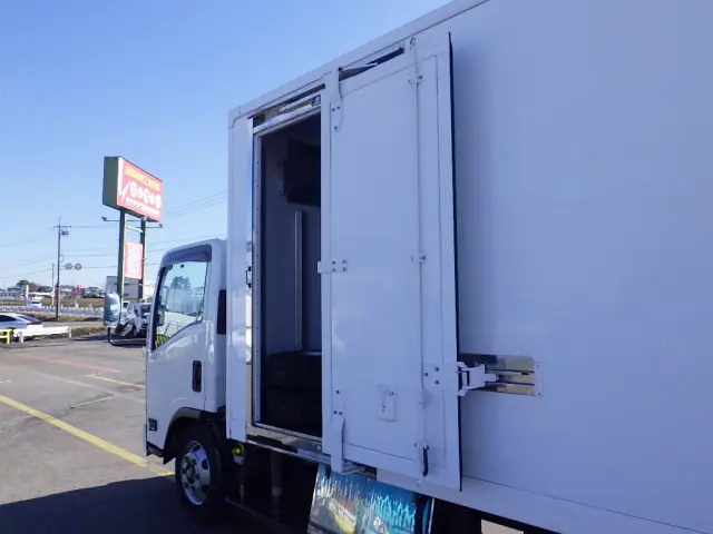 いすゞ エルフ TPG-NPR85AN(2WD)の写真36