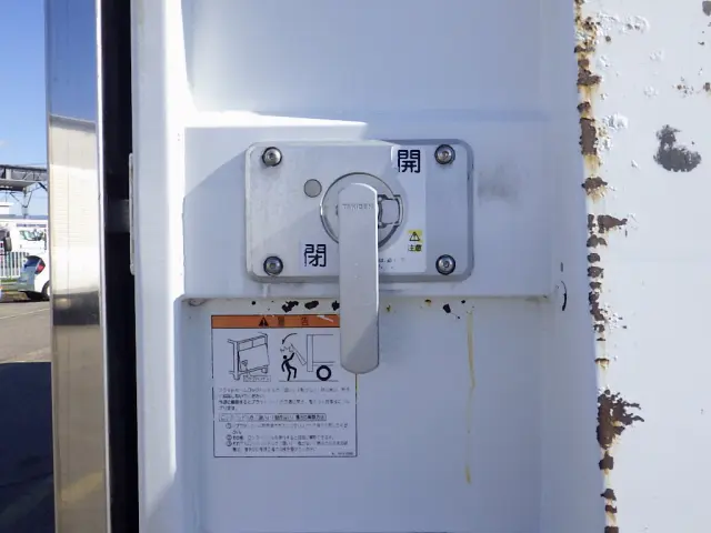 いすゞ エルフ TPG-NPR85AN(2WD)の写真37