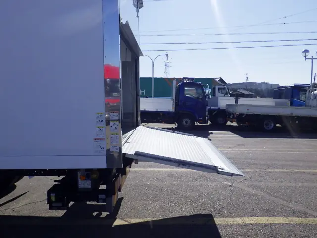 いすゞ エルフ TPG-NPR85AN(2WD)の写真41