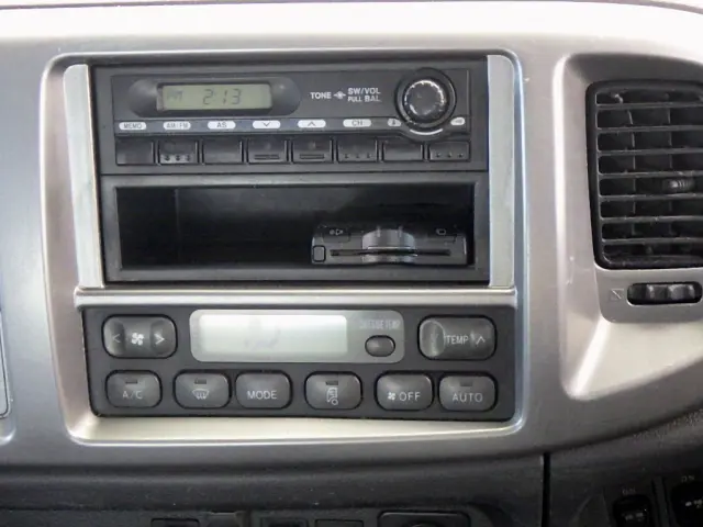 日野 レンジャー TKG-FD9JKAA(2WD)の写真16