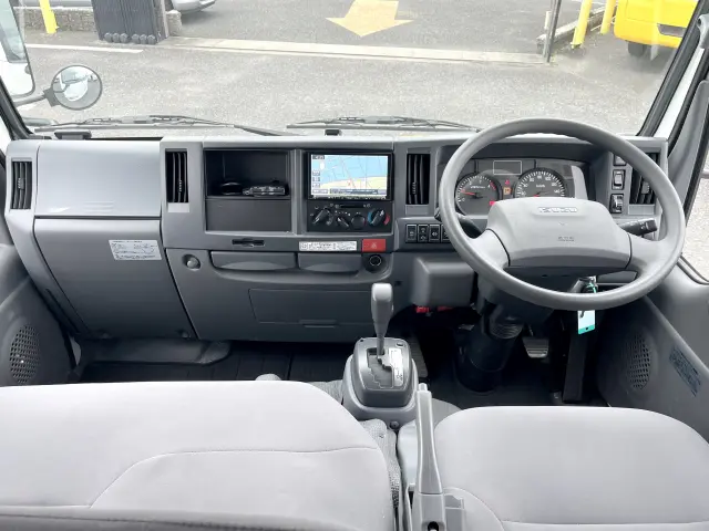 いすゞ エルフ TRG-NJR85A(2WD)の写真18