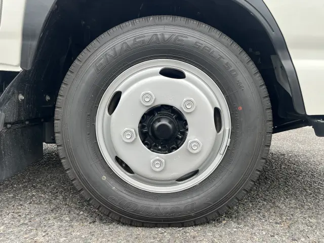 いすゞ エルフ TRG-NJR85A(2WD)の写真47