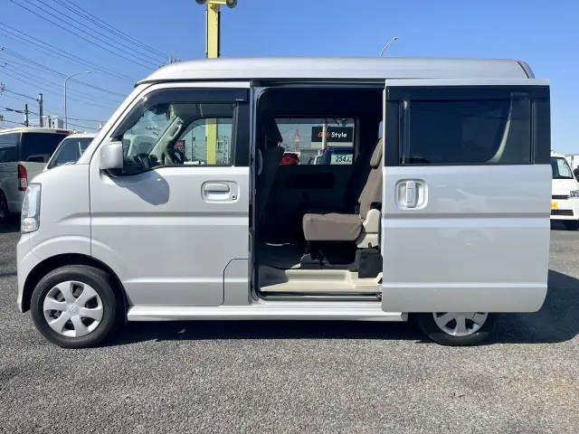 スズキ エブリイ 3BA-DA17W改(2WD)の写真4