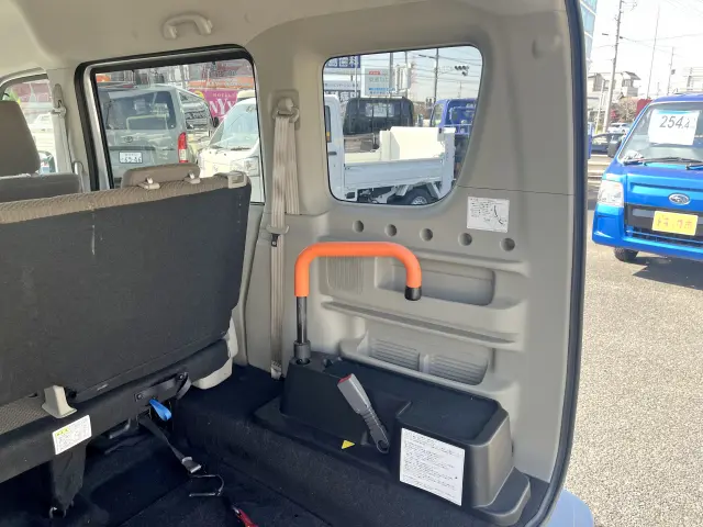 スズキ エブリイ 3BA-DA17W改(2WD)の写真12