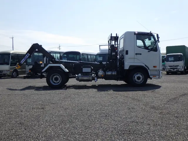三菱 ファイター 2KG-FK72F(2WD)の写真5
