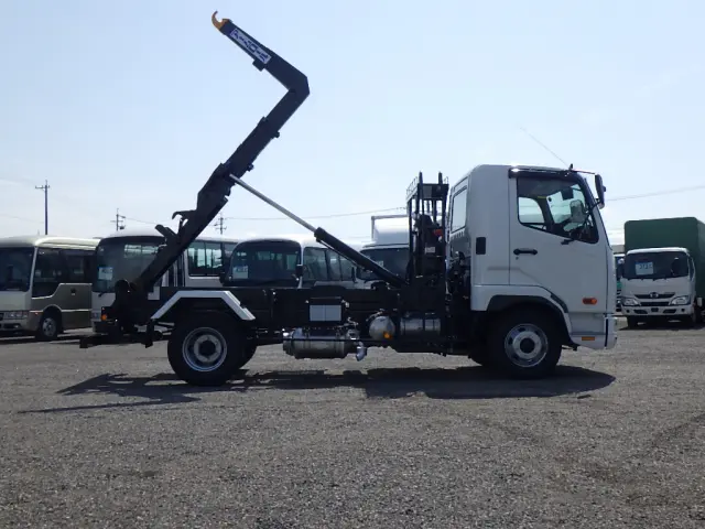 三菱 ファイター 2KG-FK72F(2WD)の写真7