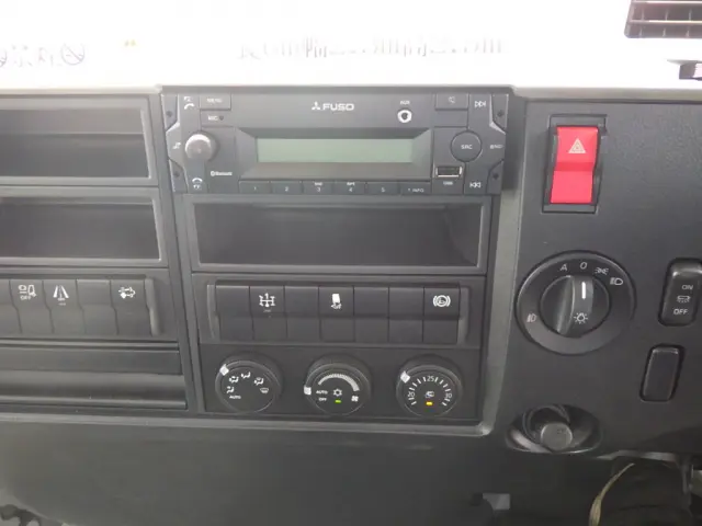 三菱 ファイター 2KG-FK72F(2WD)の写真15