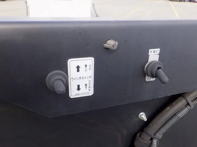 いすゞ エルフ TKG-NPR85AN(2WD)の写真39