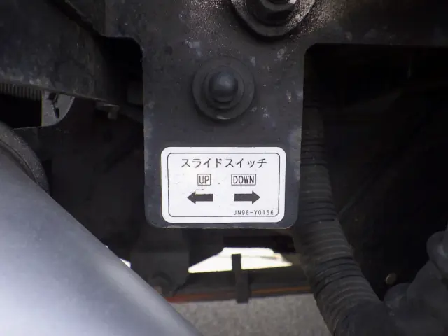 いすゞ エルフ TKG-NPR85AN(2WD)の写真40
