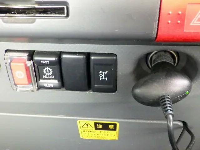 いすゞ エルフ TKG-NPR85AN(2WD)の写真47