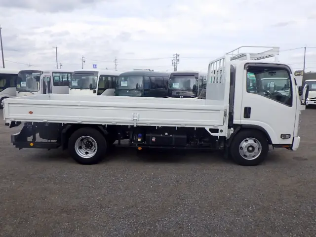 いすゞ エルフ 2RG-NPR88YN(2WD)の写真5