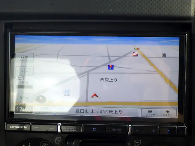 いすゞ エルフ 2RG-NPR88YN(2WD)の写真17