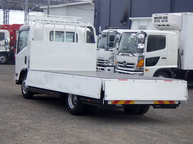 いすゞ エルフ 2RG-NPR88YN(2WD)の写真40