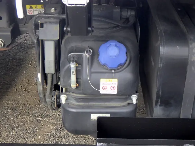 いすゞ エルフ 2RG-NPR88YN(2WD)の写真45