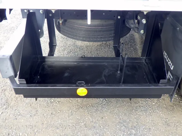 いすゞ エルフ 2RG-NPR88YN(2WD)の写真46