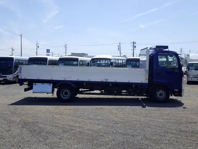 いすゞ フォワード 2RG-FRR90S2(2WD)の写真4